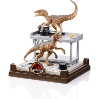 2502 Jurassic Park Velociraptors PVC Diorama 18-cm